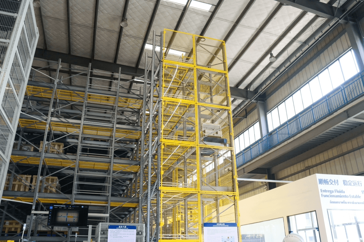 sstc four way pallet shuttle system 2026073002