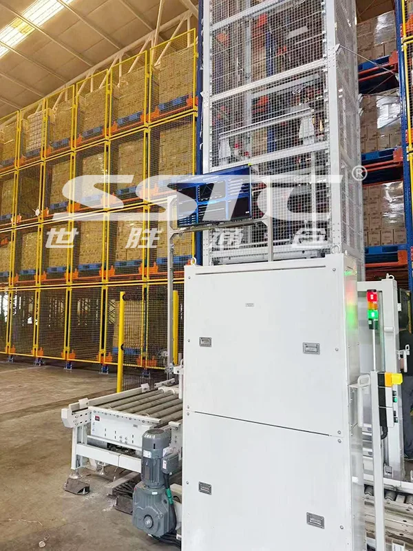 SSTC Intelligence 4-way shuttle robot executing automated pallet handling operation inside high-density ASRS warehouse.